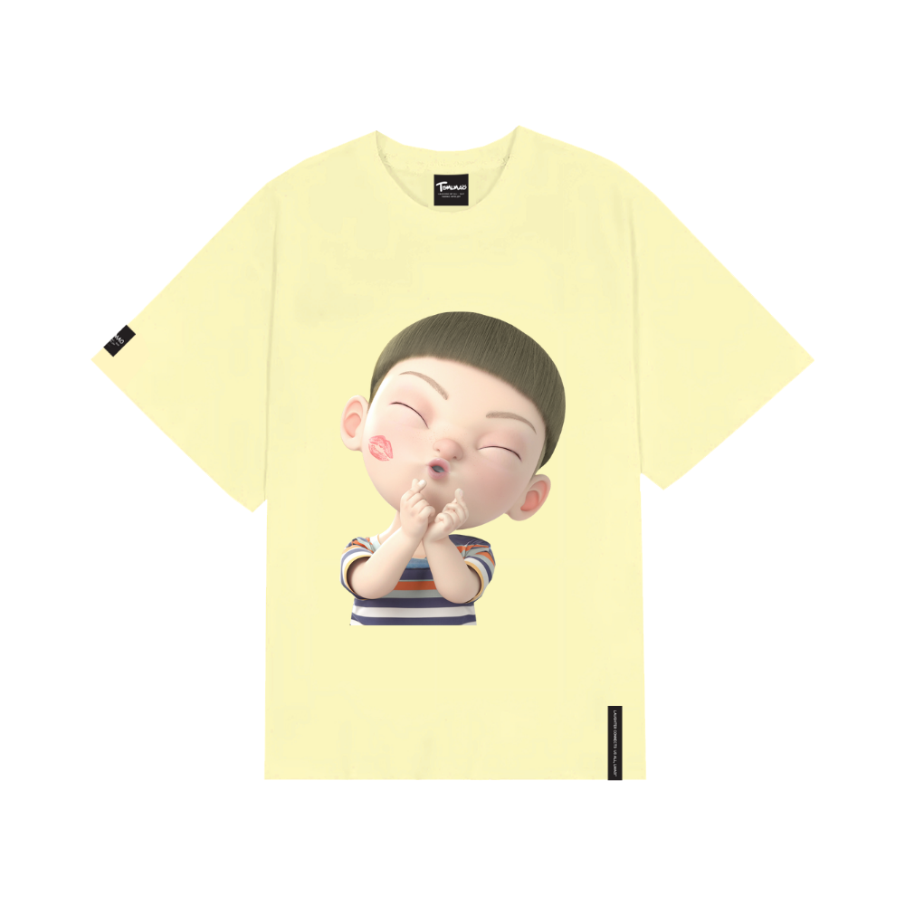 Blown Kiss Graphic Tee